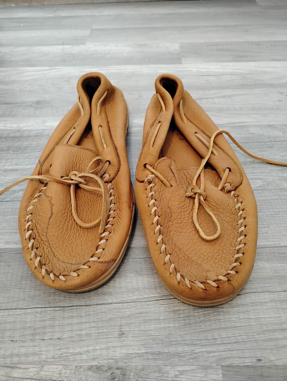 Women's Minnetonka Moccasins Leather Slip On